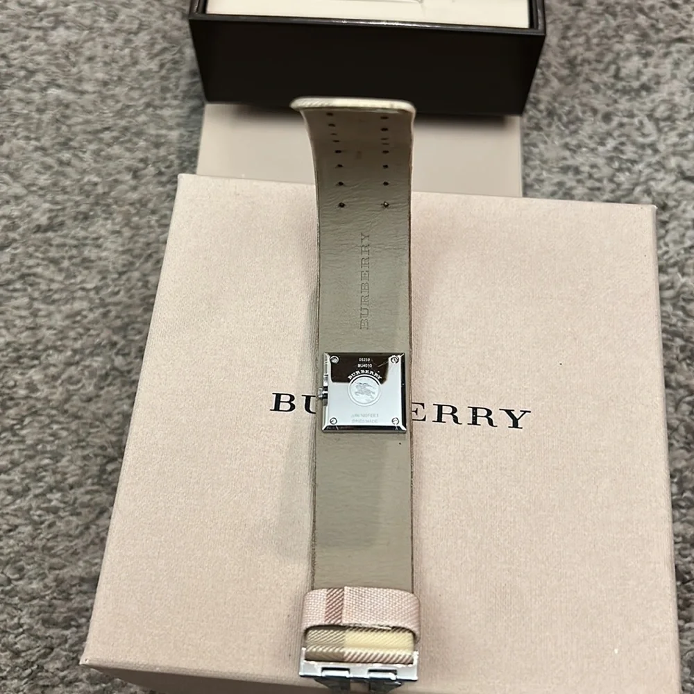 Burberry Pink Mother of Pearl Leather Stainless Steel Watch - Picture 3 of 12